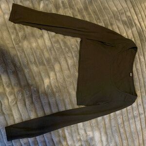 Black SHEIN long sleeve crop top